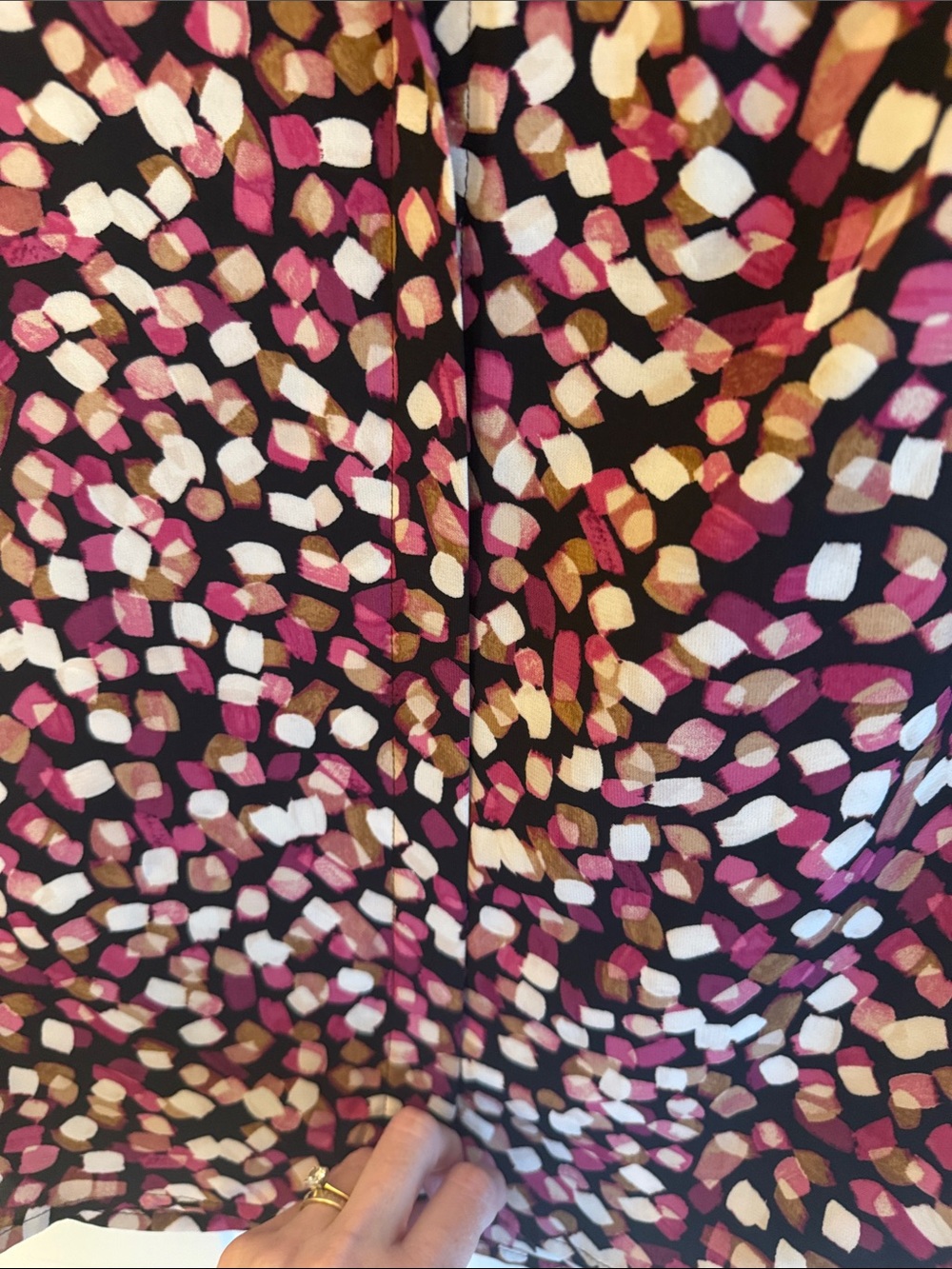 Calvin Klein Black Short-Sleeve Blouse with Pink and Cream Spot Pattern - Picture 4 of 9